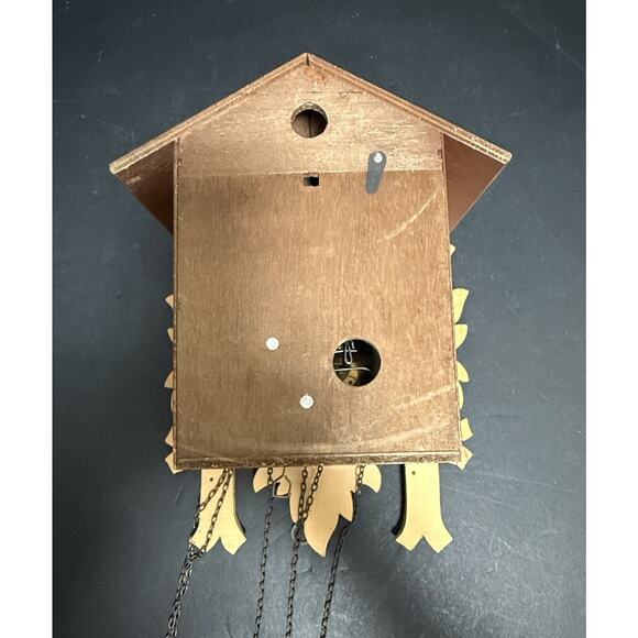 German Wooden Cuckoo Clock Bird Leaf Topper Wooden Pendulum Tested 2 Doors VTG - Picture 8 of 11